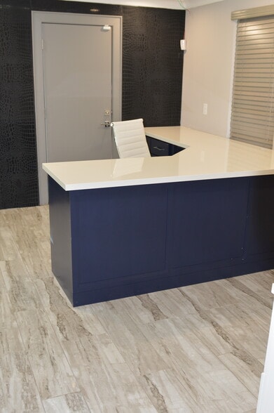 More Photos Of 4215 Washington Ave, Houston Freestanding For Sale