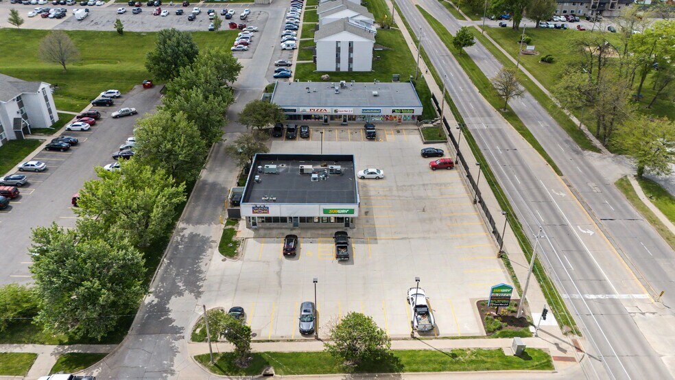 More Photos Of , Cedar Rapids General Retail For Sale