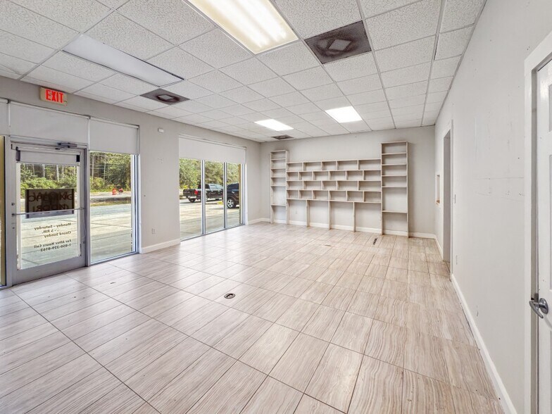 More Photos Of 605 N County Road 393, Santa Rosa Beach Light Manufacturing For Lease