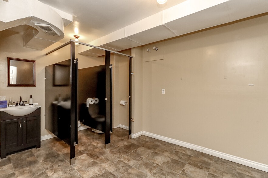 More Photos Of 1016 S 10th St, Tacoma Religious Facility For Sale