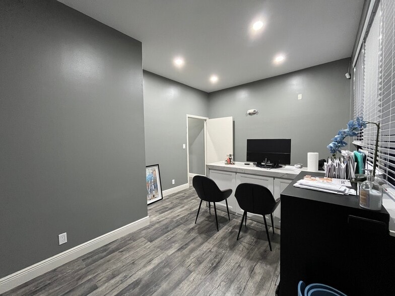More Photos Of 4503 NW 103rd Ave, Sunrise Light Distribution For Lease