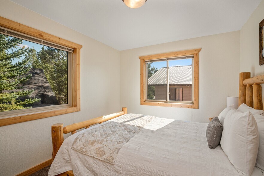 More Photos Of 229 N Hayden St, West Yellowstone Hotel For Sale