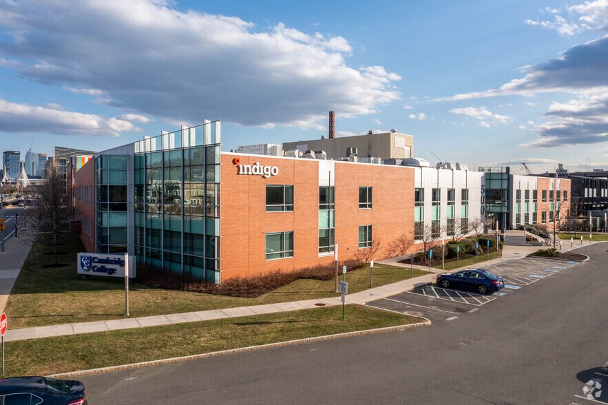 More Photos Of 500 Rutherford Ave, Charlestown Office For Lease