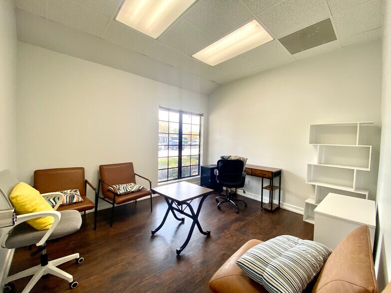More Photos Of 3151 Airway Ave, Costa Mesa Medical For Lease
