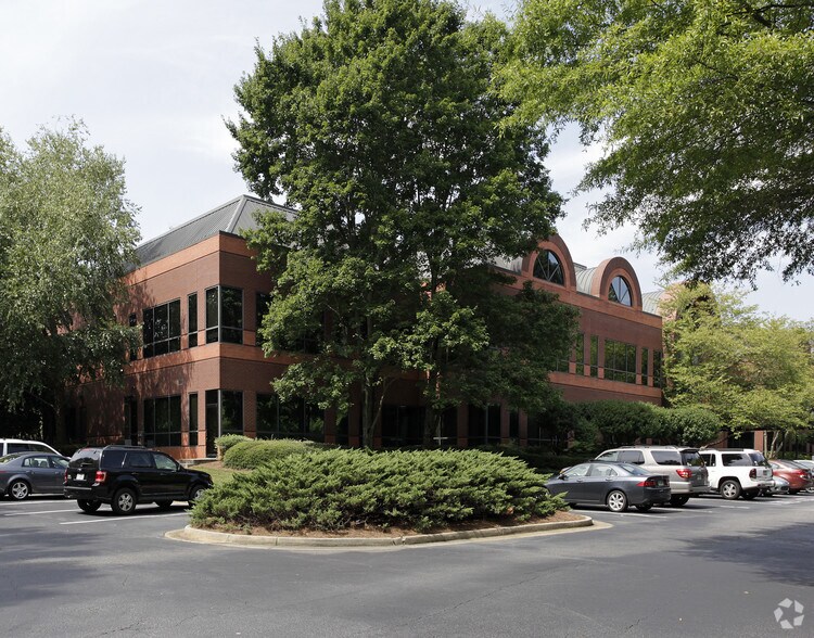 More Photos Of 5895 Windward Pky, Alpharetta Office For Lease
