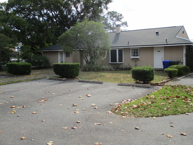More Photos Of 1405 Kingsley Ave, Orange Park Office For Lease