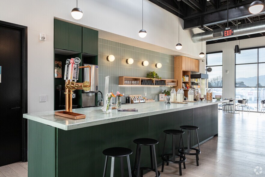 More Photos Of 412 W Rivers Edge Dr, Provo Coworking Space