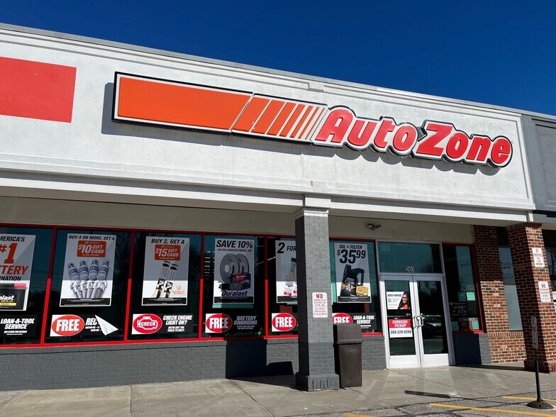 More Photos Of 222 E Main St, Marlborough Unknown For Lease