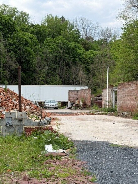 More Photos Of 123 Laurel St, Jim Thorpe Industrial For Sale