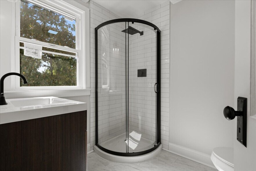 More Photos Of 910 W Evans St, Florence Office For Sale