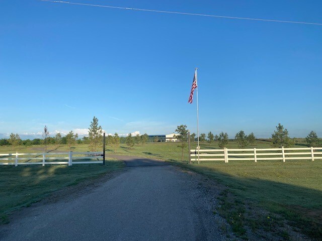 More Photos Of 515 US Highway 77, Ardmore Warehouse For Sale