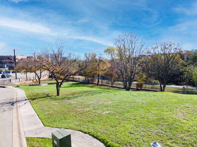 More Photos Of 5411 Fredericksburg Rd, San Antonio Land For Sale