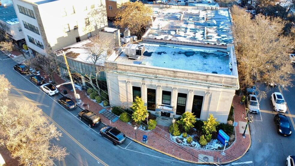 More Photos Of 4 Grace Ave, Great Neck Office For Lease