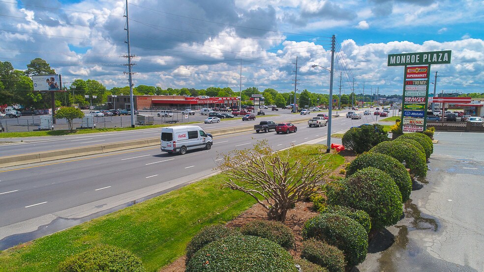 More Photos Of 1617 W Roosevelt Blvd, Monroe Office For Sale