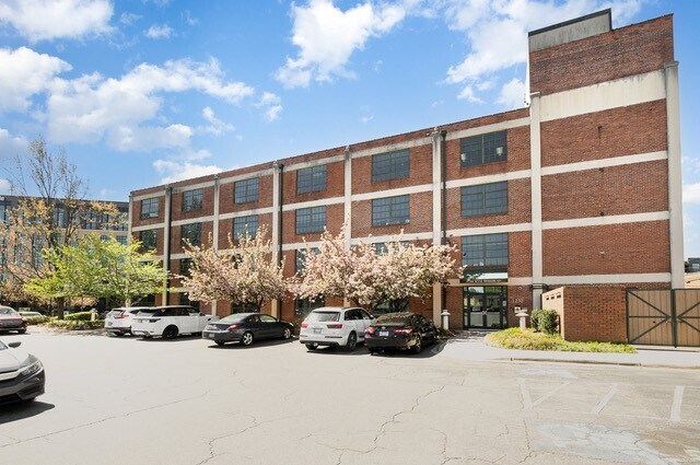 More Photos Of 1230 W Morehead St, Charlotte Loft Creative Space For Sale