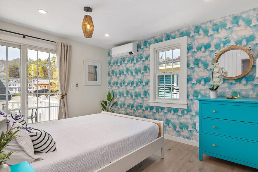 More Photos Of 20 Shore Rd, Ogunquit Storefront Retail Office For Sale