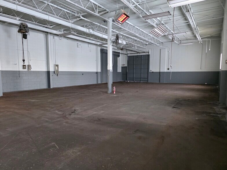 More Photos Of 41135 Irwin Dr, Harrison Township Warehouse For Sale