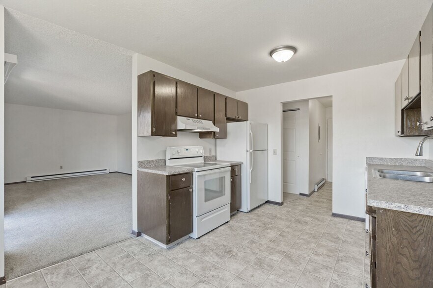 More Photos Of 107 E Hattie Ave, Coeur d'Alene Multifamily For Sale