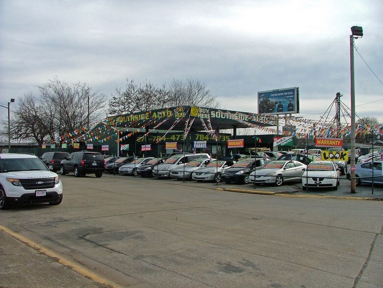 More Photos Of 327 W 6th Ave, Bowling Green Auto Dealership For Sale