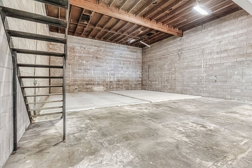 More Photos Of 2915 Keith St, San Francisco General Retail For Lease