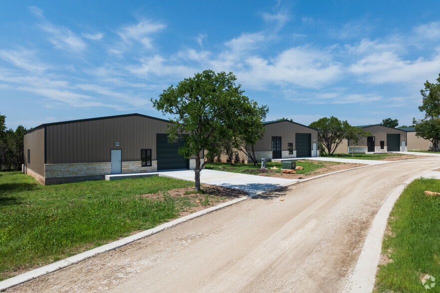 More Photos Of 7501 SH 71, Spicewood Unknown For Lease