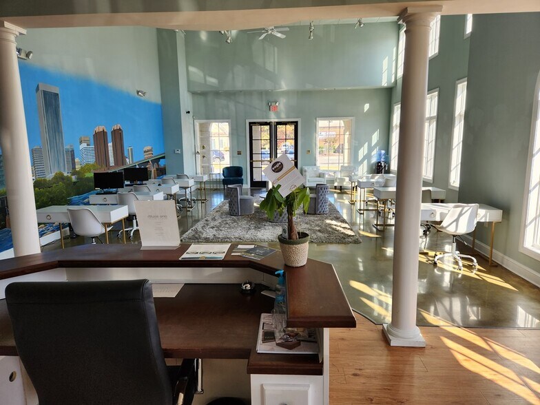 More Photos Of 13801 Village Place Dr, Midlothian Unknown For Lease