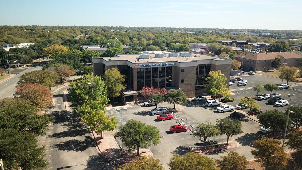 More Photos Of 3305 Steck Ave, Austin Loft Creative Space For Lease