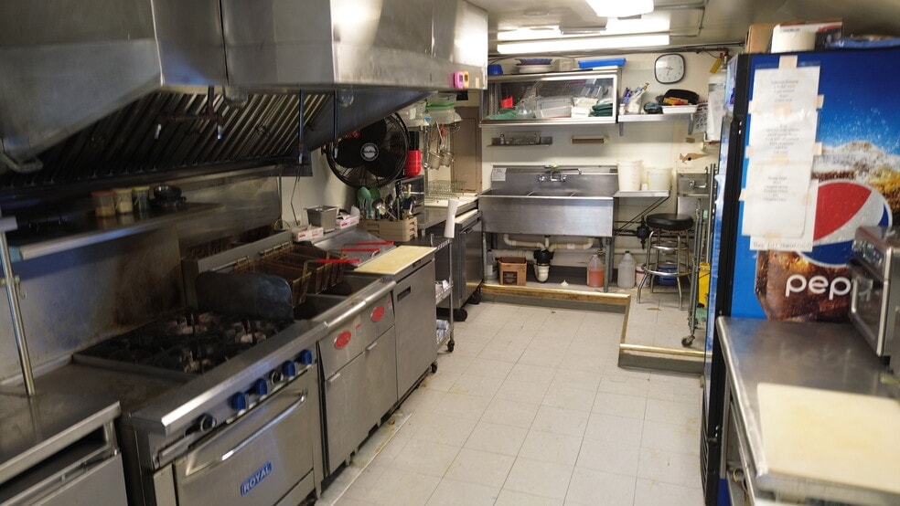 More Photos Of 38869 Morris Point Rd, Abell Restaurant For Sale