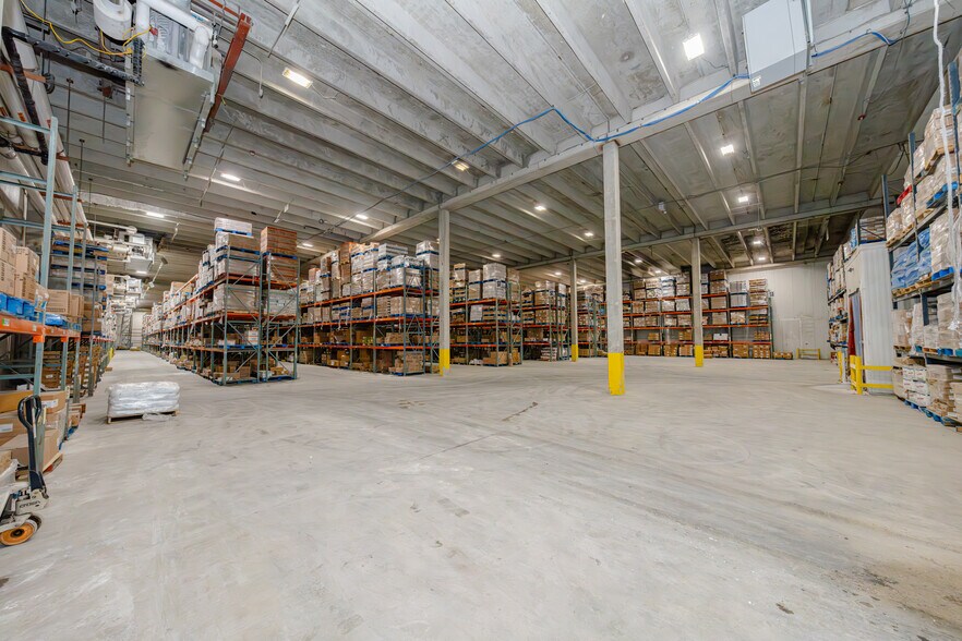 More Photos Of 18770 NE 6th Ave, Miami Refrigeration Cold Storage For Lease