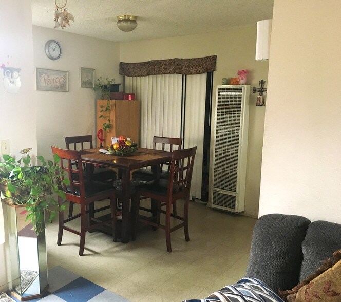 More Photos Of 1010 E Broadway, Anaheim Apartments For Sale