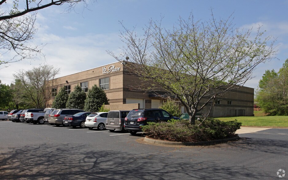 More Photos Of 2744 Yorkmont Rd, Charlotte Light Manufacturing For Sale