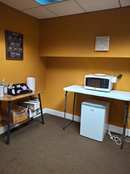 More Photos Of 315 N Charles St, Baltimore Office Residential For Sale