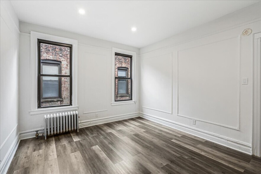 More Photos Of 3625 30th St, Long Island City Apartments For Sale