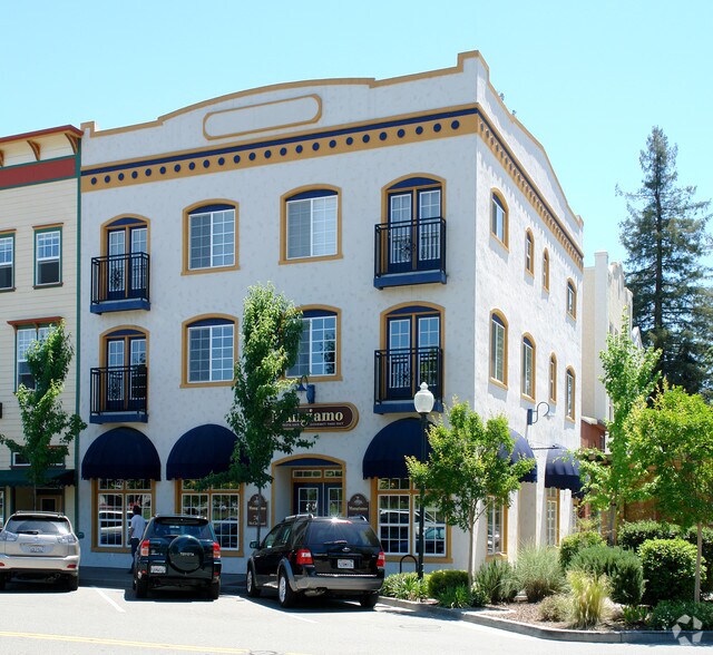 More Photos Of 220 Windsor River Rd, Windsor Apartments For Sale