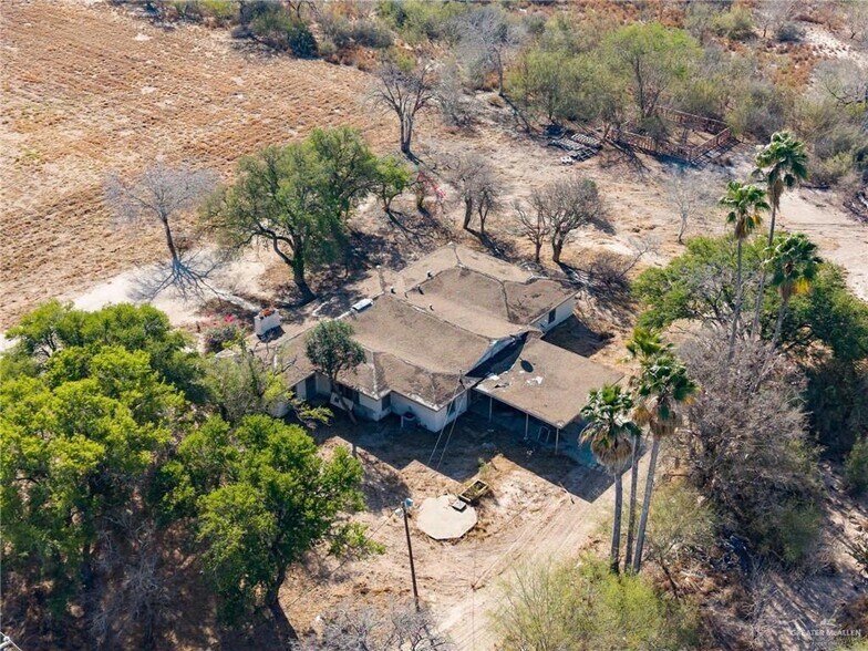 More Photos Of 3425 S Closner Blvd, Edinburg Flex For Sale