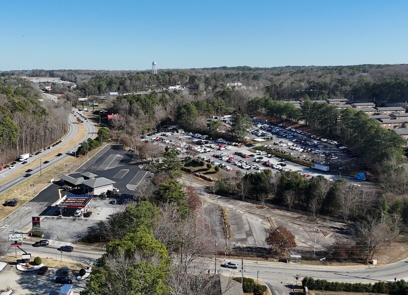 More Photos Of 3151 Camp Creek Pky, East Point Parking Lot For Lease