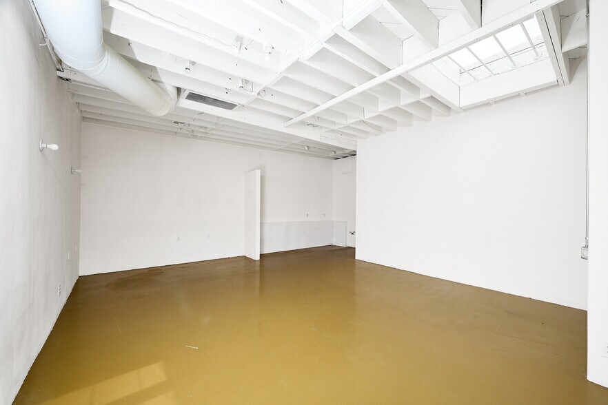 More Photos Of 1733-1737 Abbot Kinney Blvd, Venice Storefront Retail Office For Lease