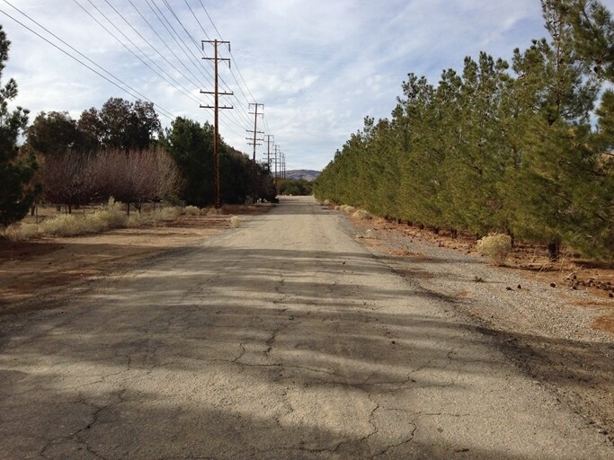 More Photos Of Tierra Subida & R- 8, Palmdale Land For Sale