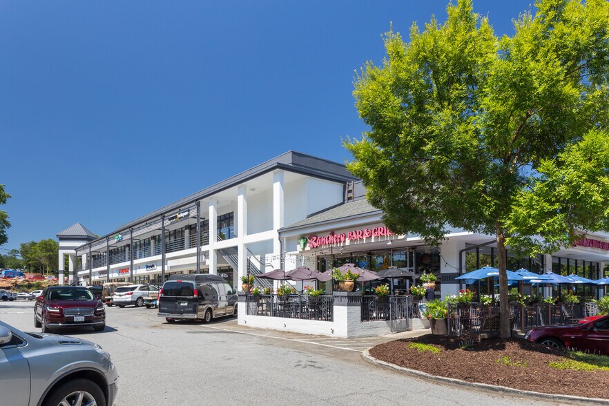 More Photos Of 310-380 Commerce Dr, Peachtree City Unknown For Lease