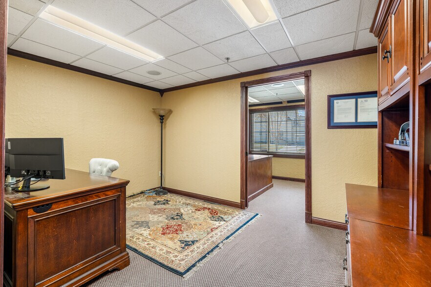 More Photos Of 1010 9th St, Rapid City Medical For Sale