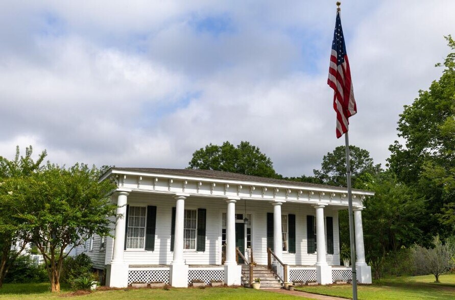 More Photos Of 9712 US Highway 31, Hope Hull Land For Sale