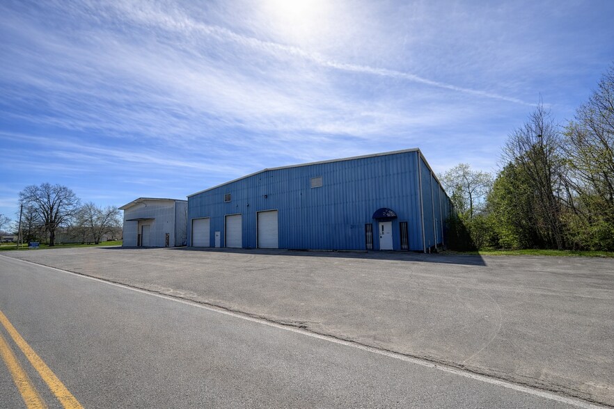 Primary Photo Of 604 SW Atlantic St, Tullahoma Warehouse For Sale
