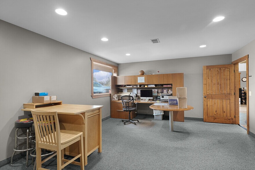 More Photos Of 4780 Cornfield Dr, Cedar Springs Freestanding For Sale