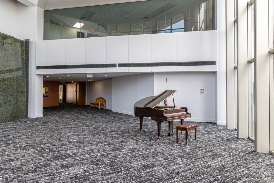 More Photos Of 399 Campus Dr, Somerset Office For Lease