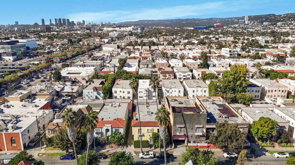 More Photos Of 325 N Stanley, Los Angeles Apartments For Sale