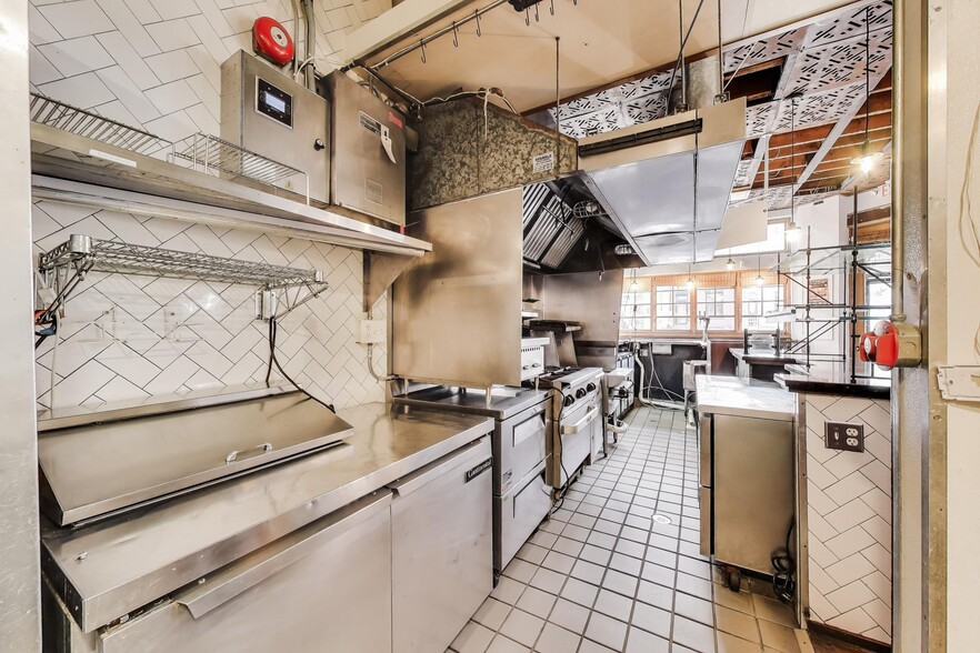 More Photos Of 3224-3226 11th St NW, Washington Storefront For Lease