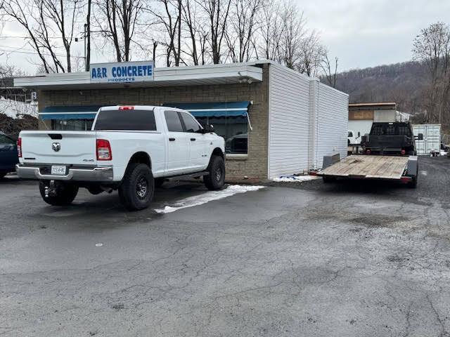 More Photos Of 7 Ruscitti Rd, New Windsor Township Flex For Lease