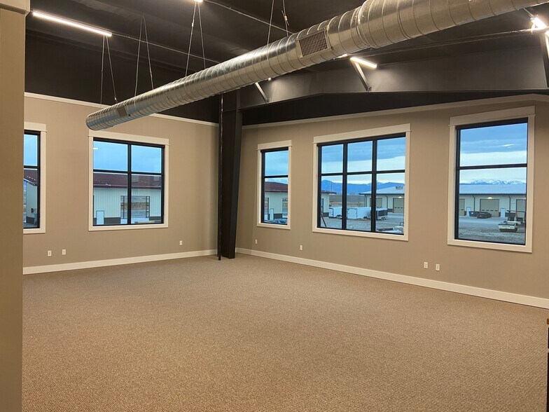 More Photos Of 24 Eldorado Lane, Belgrade Industrial For Lease