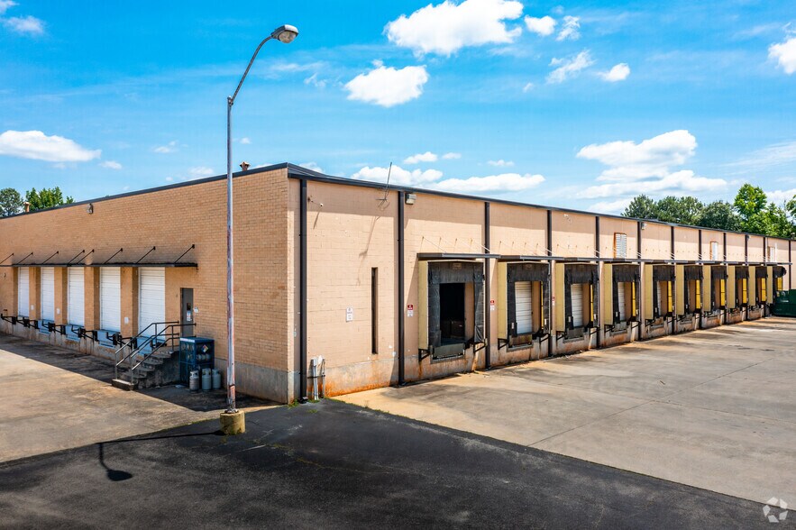 More Photos Of 385 Highway 155 South, McDonough Manufacturing For Lease