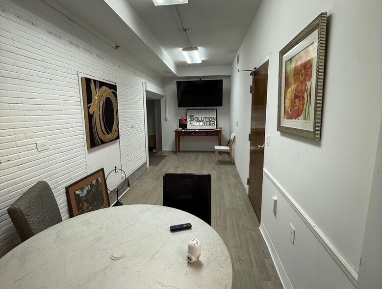 More Photos Of 409 Carthage St, Sanford Medical For Sale